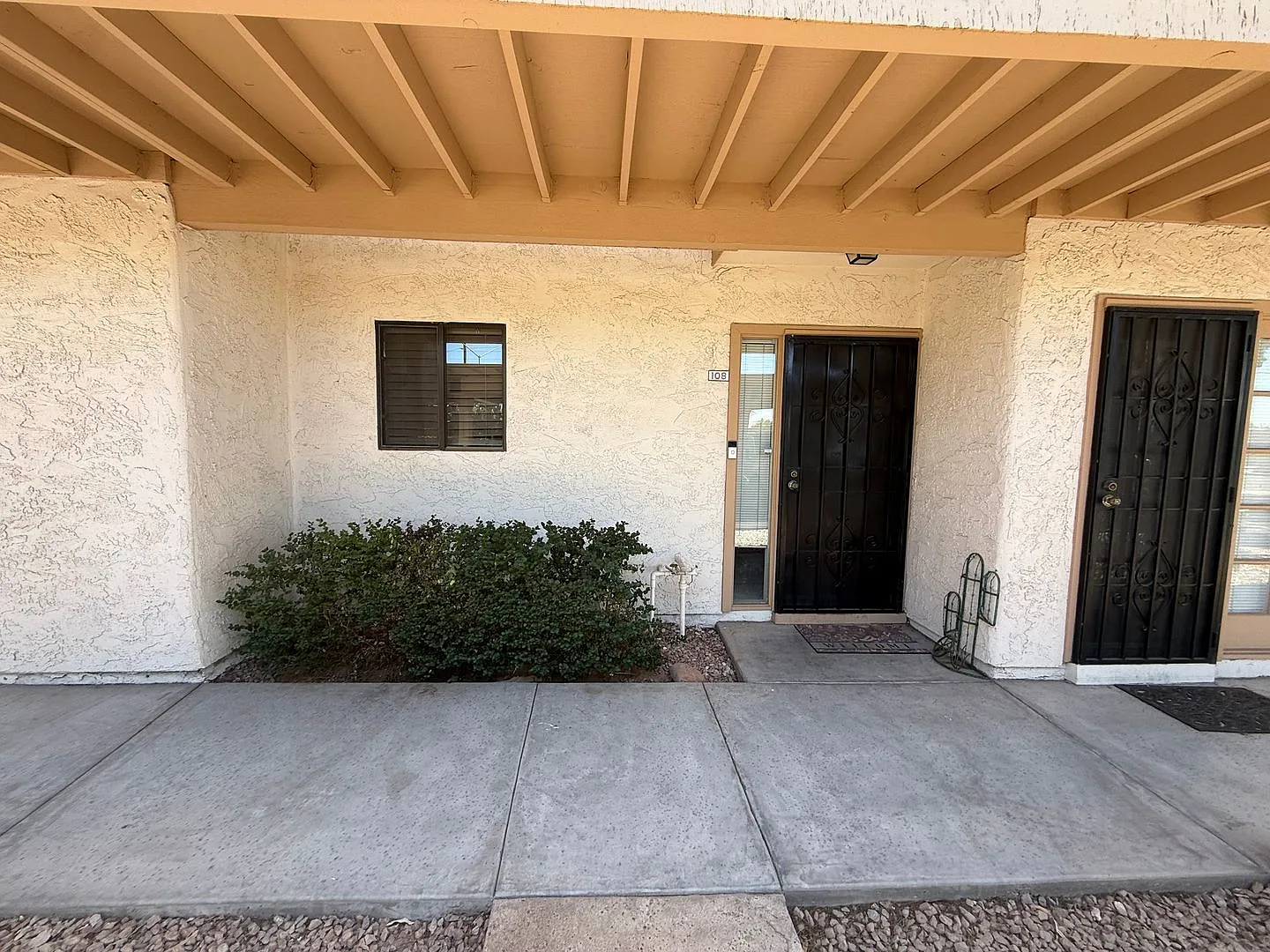 709 S Power Rd — Photo 2