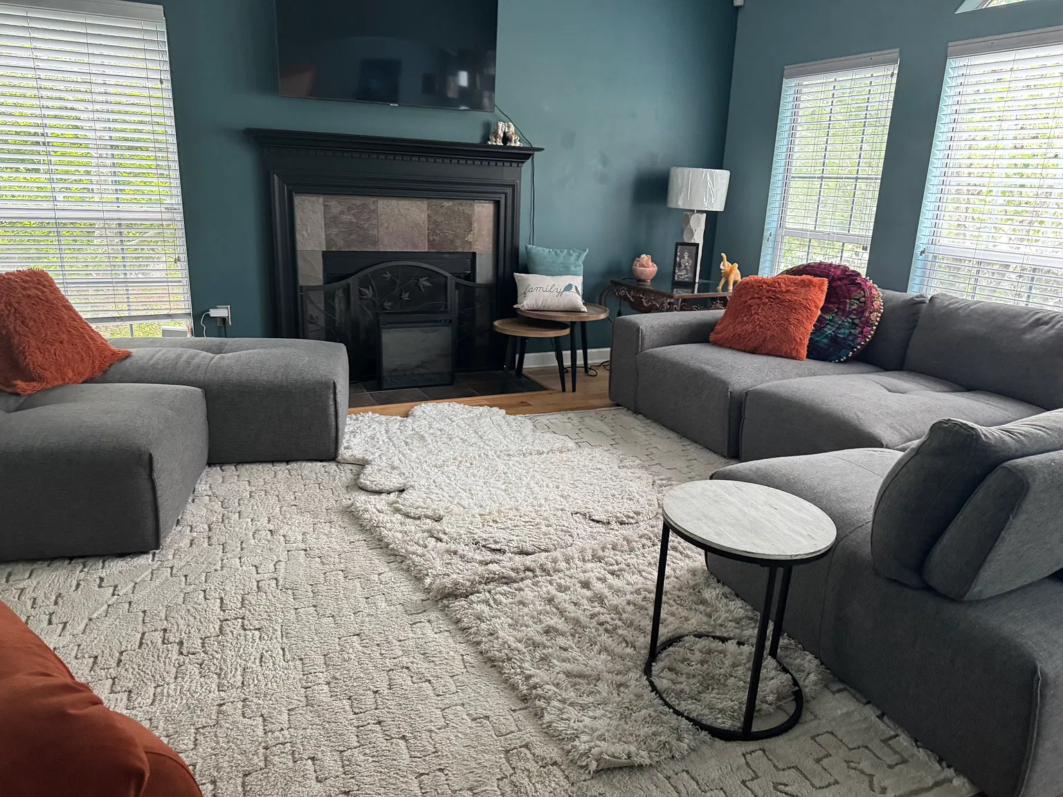 2 bed, 1570 sqft, $2,200 — Photo 2
