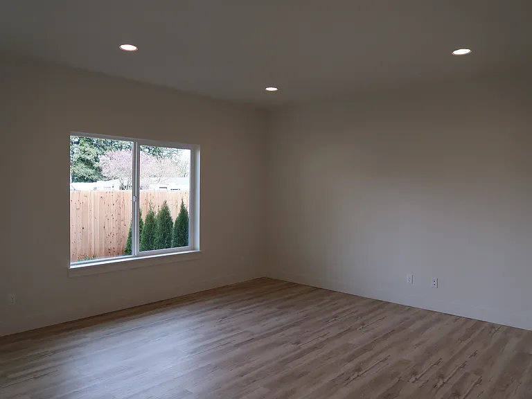 Seven Oaks Luxury Duplexes — Photo 105