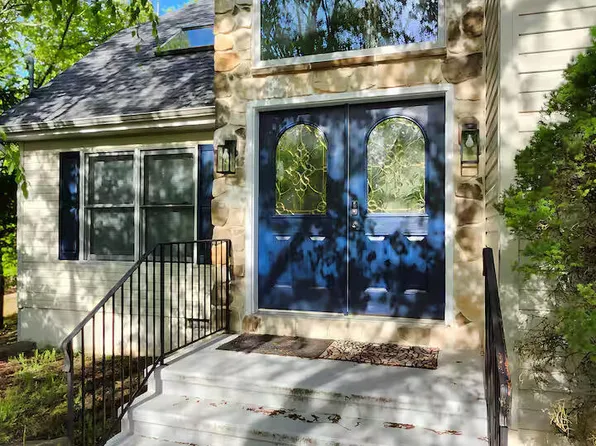 135 Hyland Dr, East Stroudsburg, PA 18301