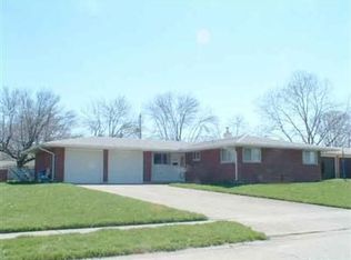 446 Beacon Dr, Fairborn, OH 45324