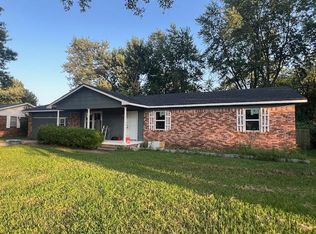 603 Cherry St, Green Forest, AR 72638