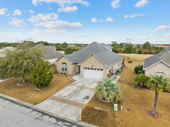 217 Castle Bay Drive, Hampstead, NC 28443