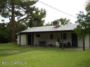5th image of 2305 E Indianola Ave