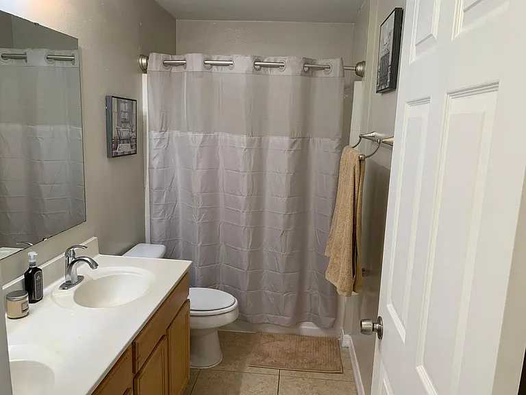 422 Fairfield Dr — Photo 7