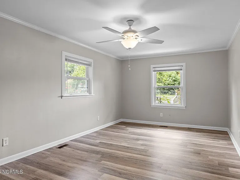 4303 Country Club Rd — Photo 16