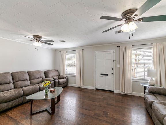 3rd image of 616 Wilson Ave