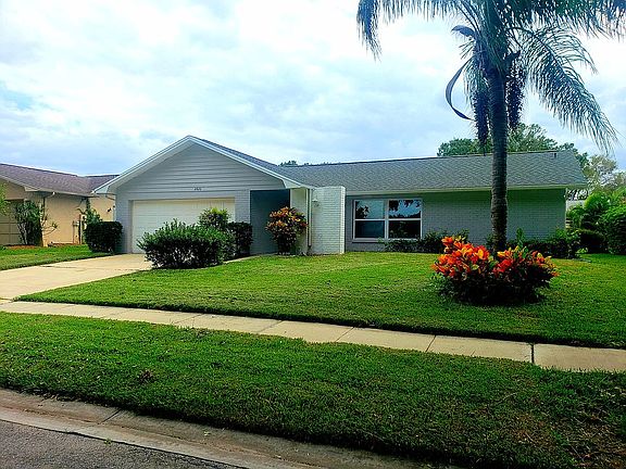 3rd image of 2820 Thistle Ct S