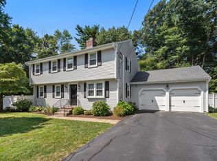 17 Stonybrook Rd, Medfield, MA 02052