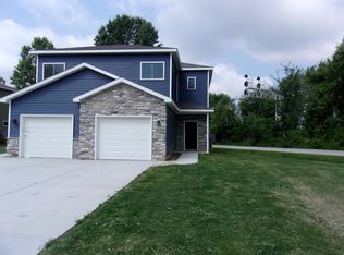 130-132 N 19th St, Porter, IN 46304
