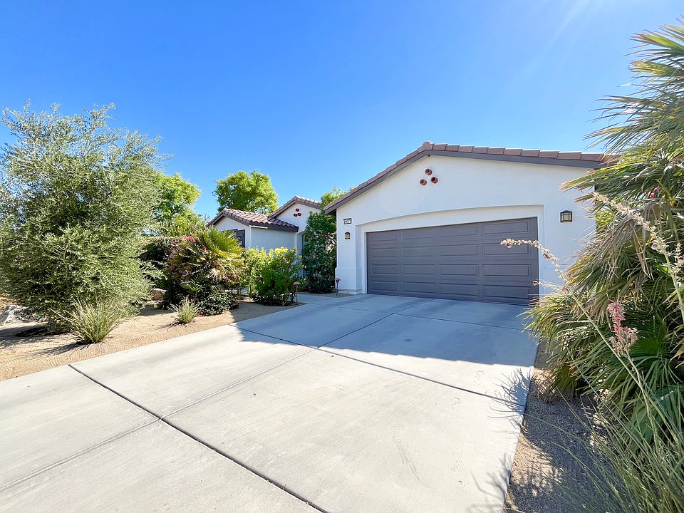 1st image of 84371 Volare Ave