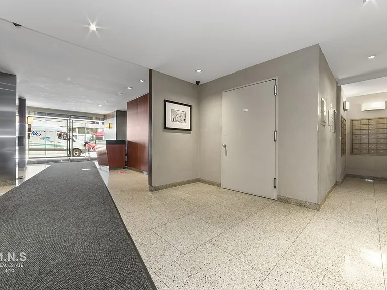 65 W 55th St #5G — Photo 10