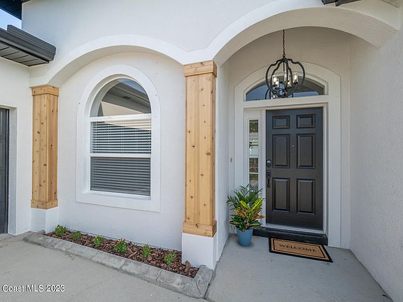 3rd image of 2532 Christopher Dr
