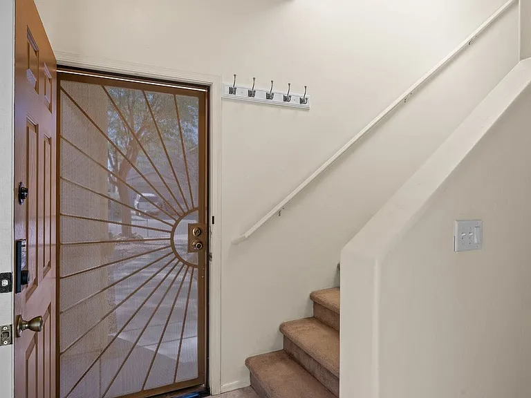 8254 W Kerr St — Photo 27