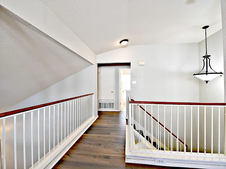 104 Mertz Ln — Photo 12