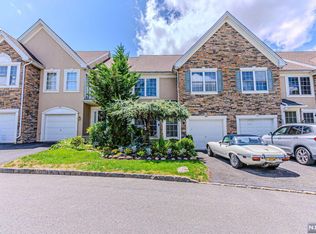 42 Birchwood Ln, North Haledon, NJ 07508