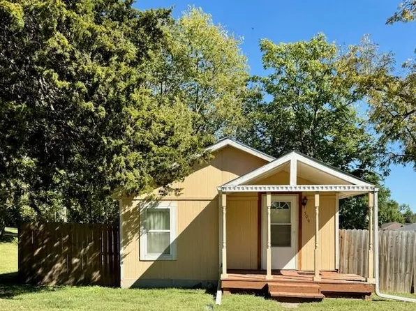 509 N 6th St, Plattsburg, MO 64477