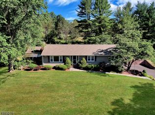 55 Fairview Dr, Bedminster, NJ 07921