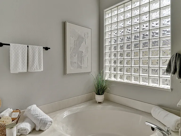 403 Bow Ln — Photo 15