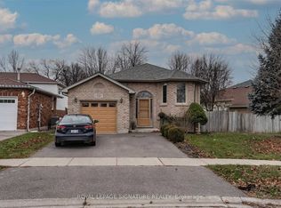 52 Buchanan Cres, Brantford, ON N3P 2A6