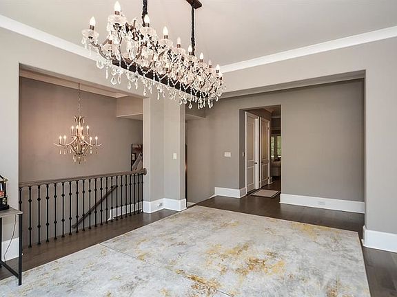 5th image of 225 Marjean Way