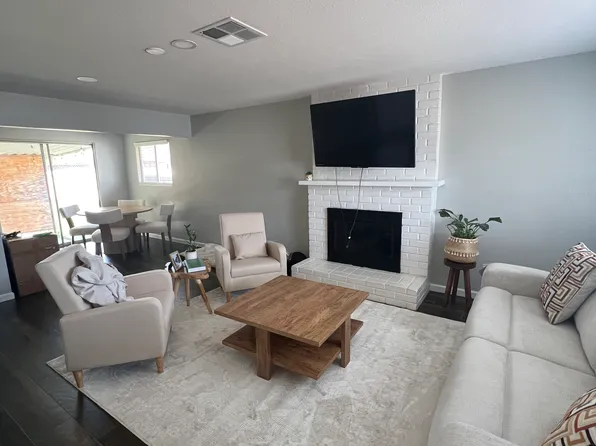 2619 S Locust St, Visalia, CA 93277