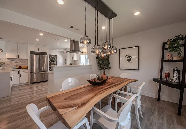 3914 Somerset Dr — Photo 2