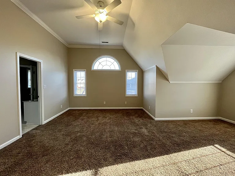 2605 Steeplechase Ct — Photo 5