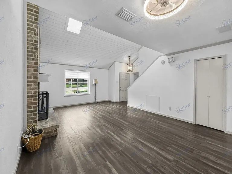 767 Dove Cir — Photo 8
