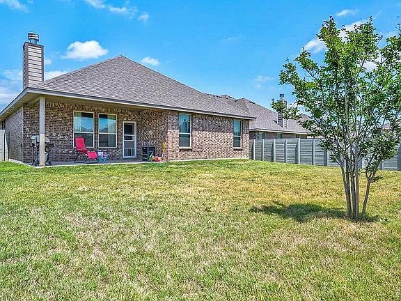 5th image of 1817 Quail Ln
