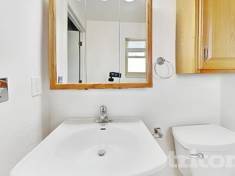10480 Jellison Way — Photo 8