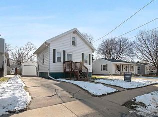 959 Denis Pl, Green Bay, WI 54303