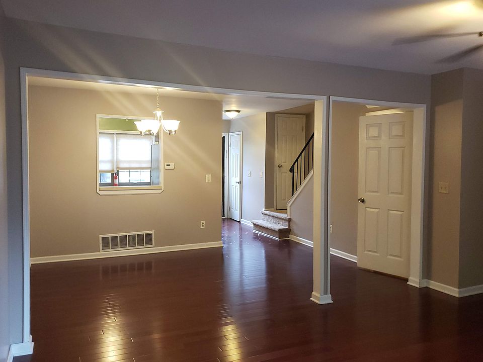 Dining/Living room