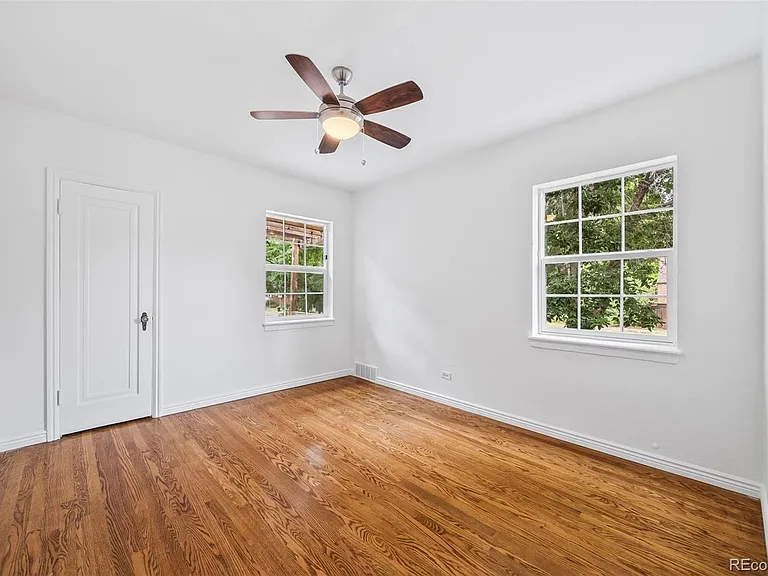 2290 Jasmine St — Photo 19
