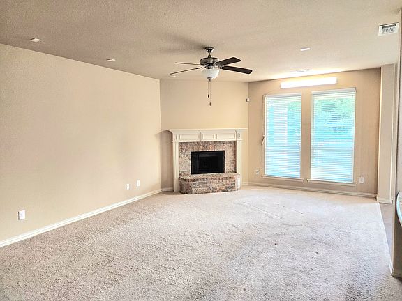 4th image of 3516 Buckboard Way