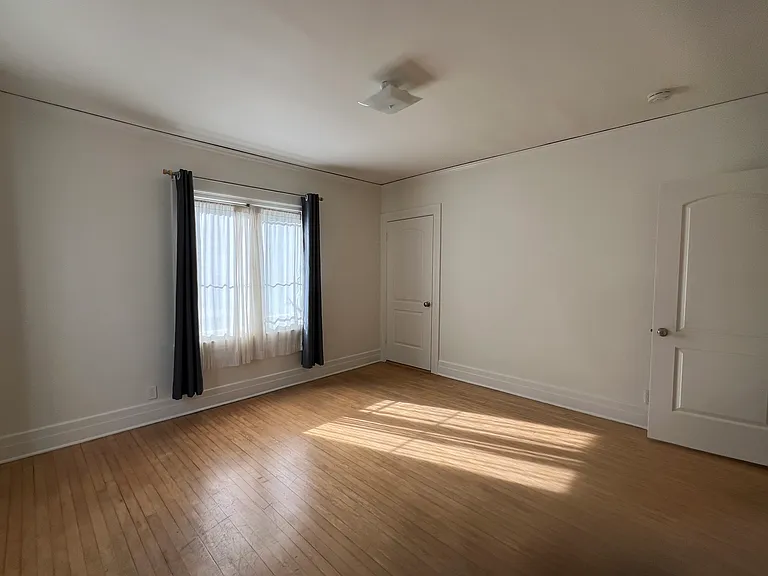 1615 Lyndon St — Photo 30