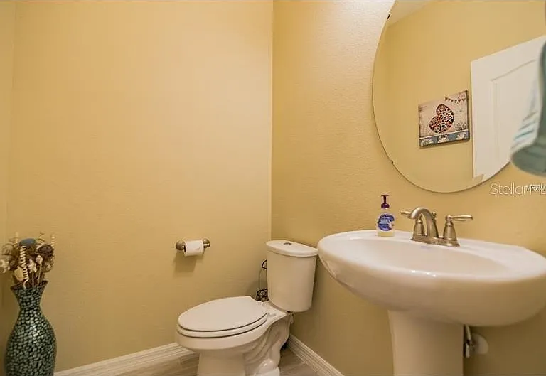 89 Zamora Pl — Photo 16