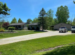 11255 Rose Rd, Emmett, MI 48022