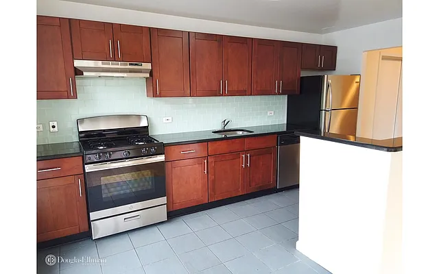 Rented by Douglas Elliman | media 27