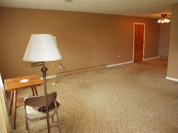 5th image of 517 Taylor Dr