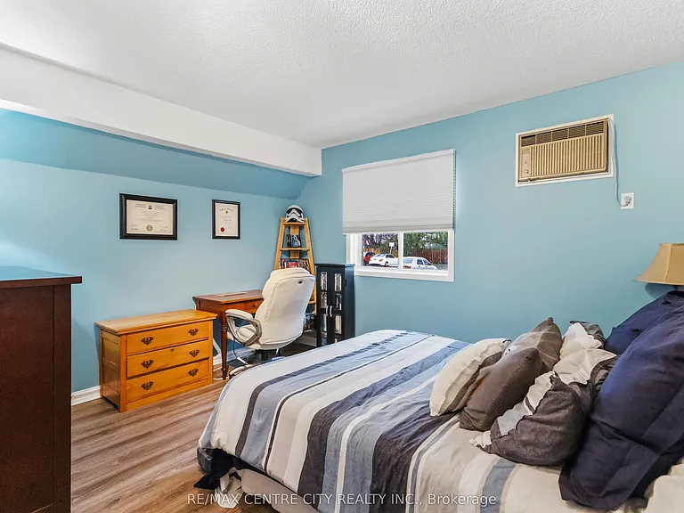 2230 Trafalgar St #121 — Photo 21