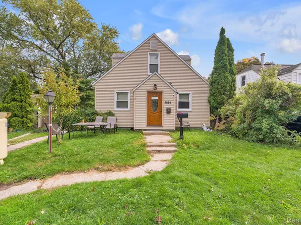 5664 Fenton St, Dearborn Heights, MI 48127