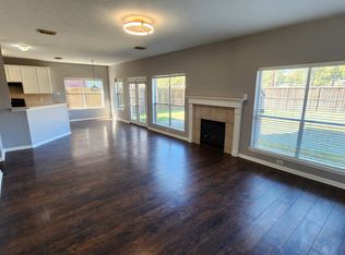 3910 Ashlee Ln, Houston, TX 77014