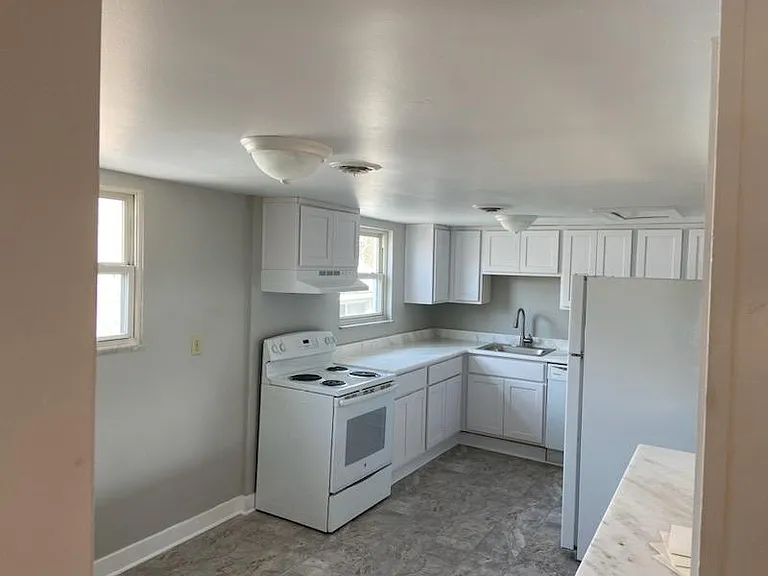 737 W Princess Anne Rd #3 — Photo 5