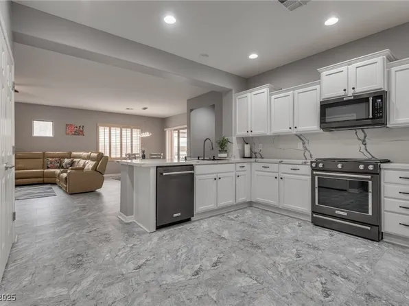 4204 Sprints Race Ave, North Las Vegas, NV 89084