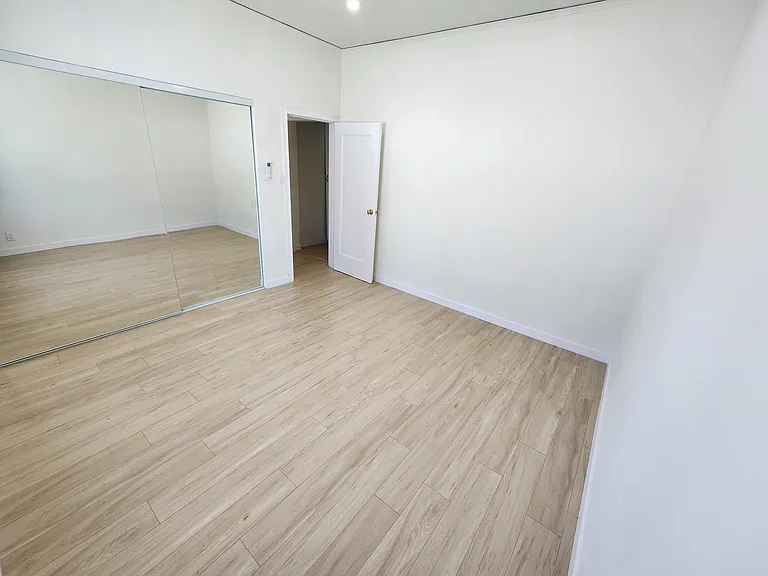 737 N Ridgewood Pl #1/2 — Photo 25