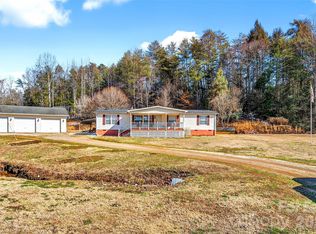60 Buttercup Ln, Marion, NC 28752