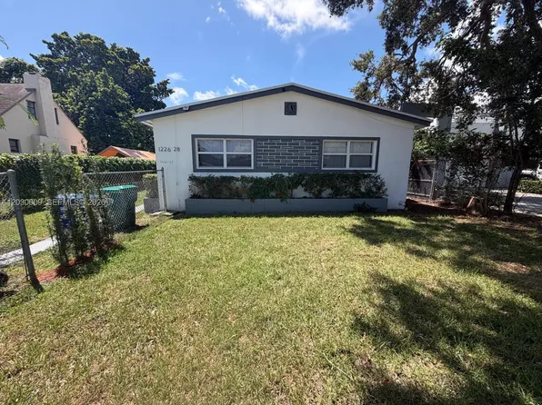 1226 NE 112th St #1226, Miami, FL 33161