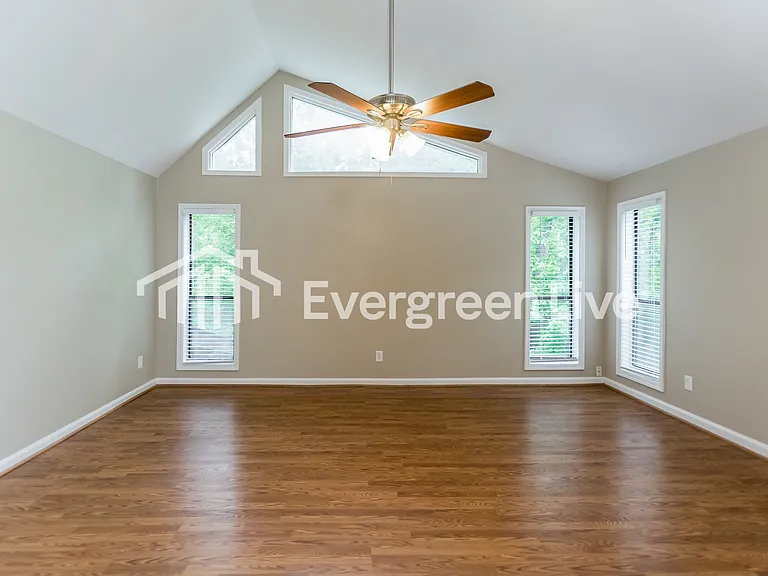2493 Oakrill Rd — Photo 11