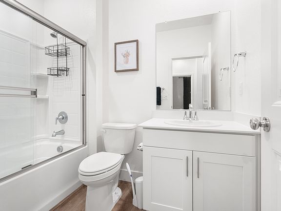 5th image of 5301 E Commerce Way Unit 15101